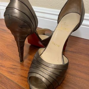 Christian Louboutin Bronze heels
